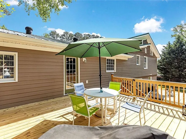 956 Pine Valley Rd — Photo 38