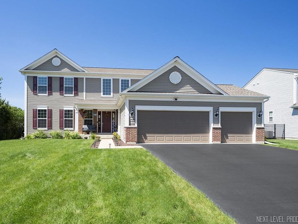 1st image of 2427 Emerald Ln