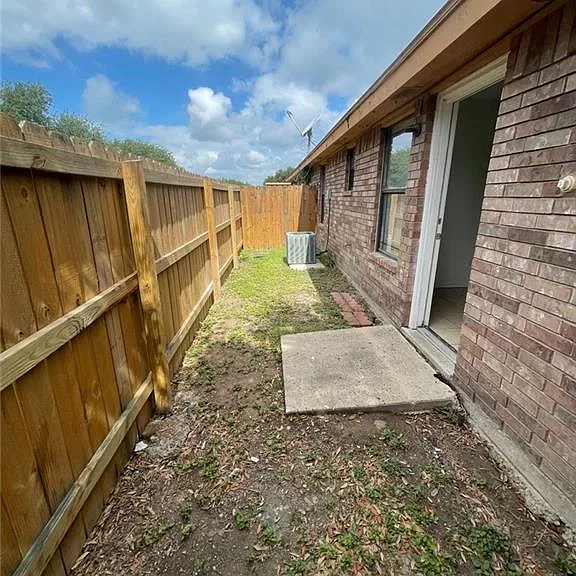 1806 S Ironwood St — Photo 11