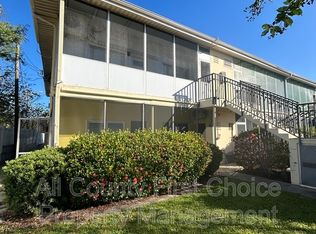 5364 4th St N APT 211, Saint Petersburg, FL 33703