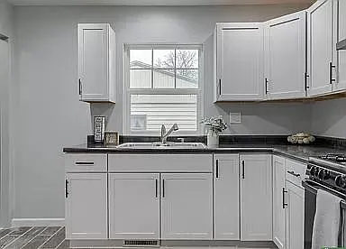 2232 S 42nd St — Photo 5