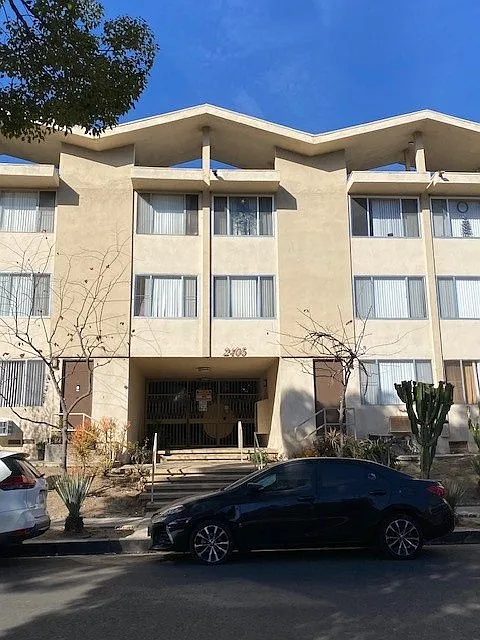 2329-2405 S. Corning St. — Photo 2