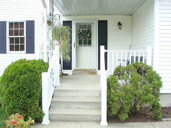3rd image of 505 Anthony St