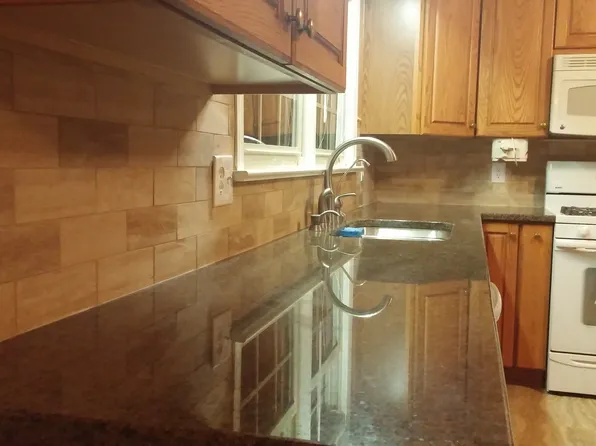 3913 Valley Stream Dr, Raleigh, NC 27604