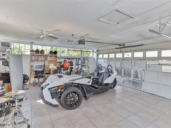 2nd image of 3112 Oranole Rd