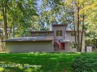 5705 Lantern Ln, Midland, MI