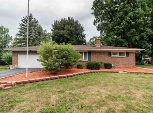 78 Garden Pkwy, Henrietta, NY 14467