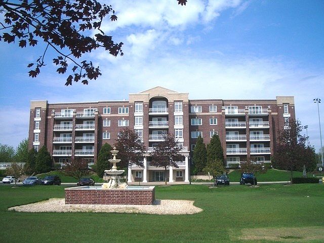 1st image of 7081 W Touhy Ave APT 506