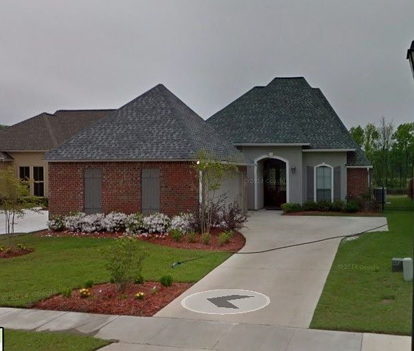 2nd image of 10950 Springtree Ave