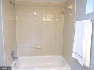 7020 Hickory Hill Rd, Falls Church, VA 22042