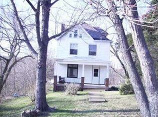 682 Deer Ln, Rochester, PA 15074