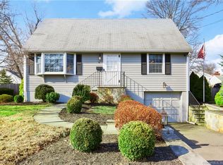 59 Lockwood Ln, Norwalk, CT 06851