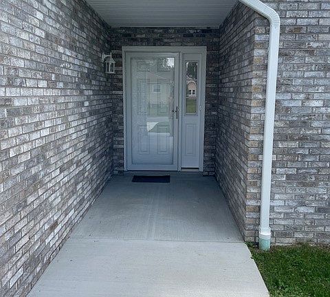 5th image of 1353 Trent Dr