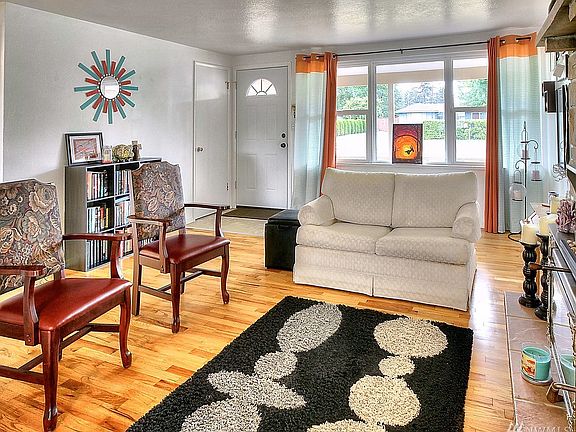 3rd image of 8537 Haviland Ave SW