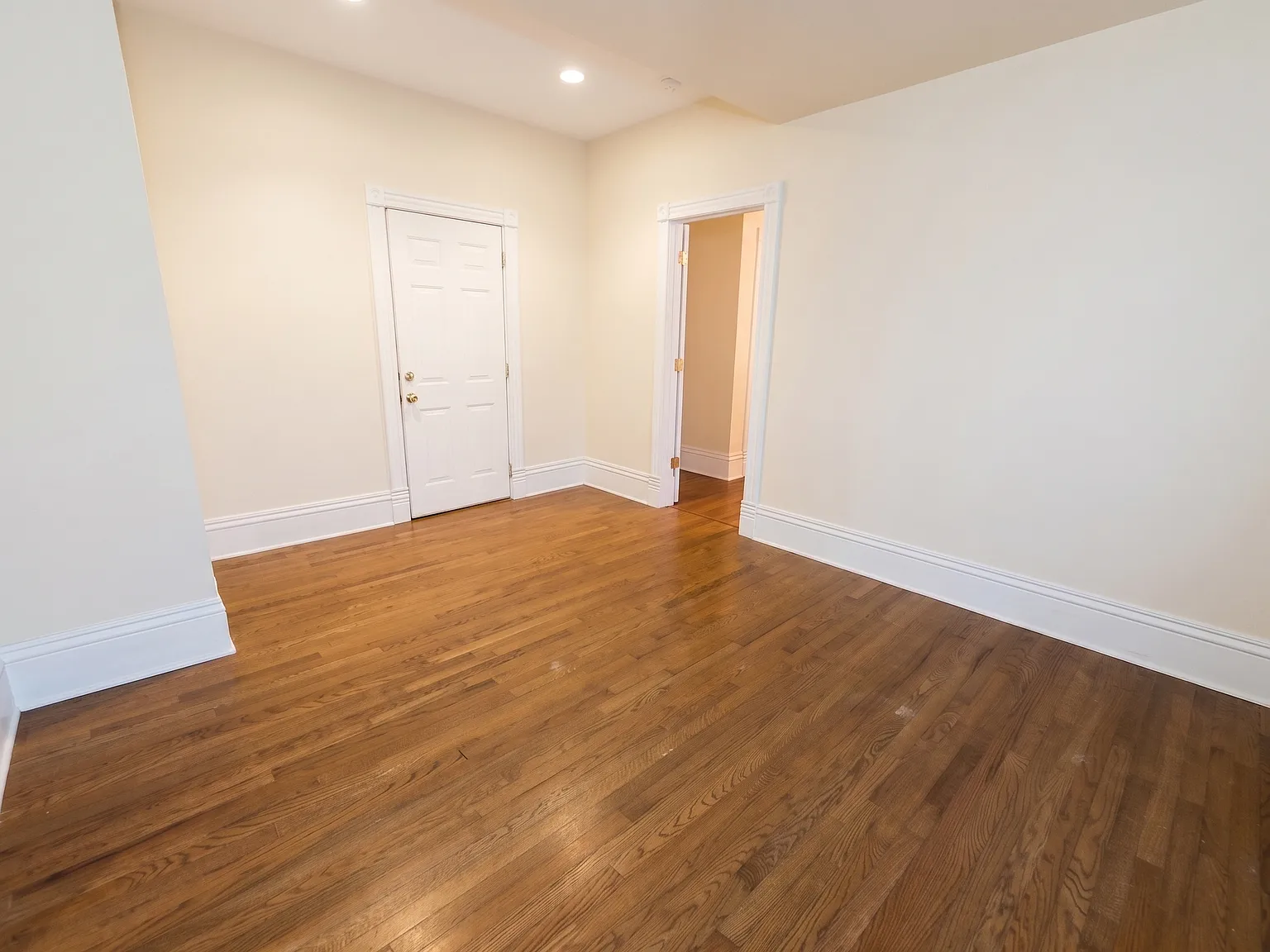 124 N Franklin St — Photo 2