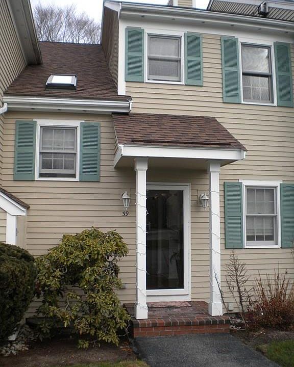 1st image of 39 Hobart Ln