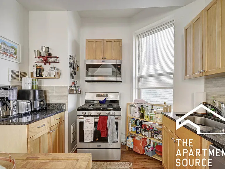 2732 W Chicago Ave #2F — Photo 7