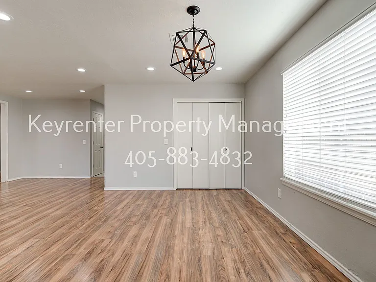 429 Belmont Dr — Photo 12