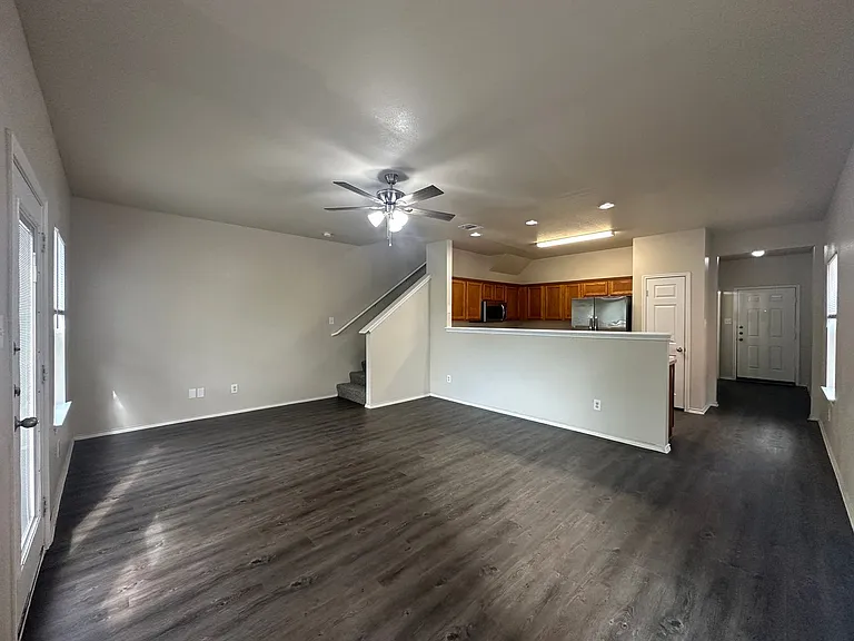 5730 Golf Hts #1 — Photo 2