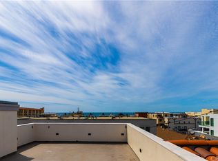 118 1st Ct, Hermosa Beach, CA 90254