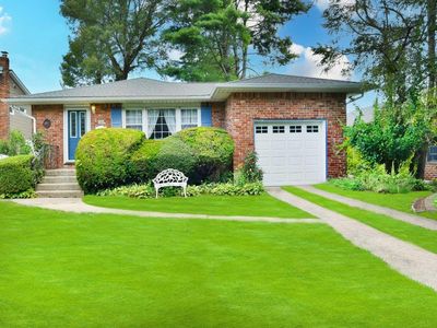 20 Devine Avenue, Syosset, NY, 11791