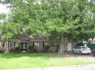 2906 Belair St, Pascagoula, MS 39567