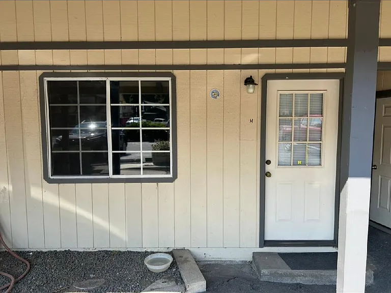 23000 Meadow Ln #H — Photo 6