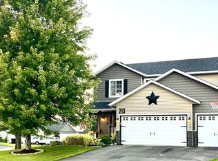 213 Ardennes Ave E, Shakopee, MN 55379
