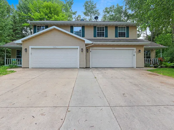 1637 Gabertfield Ct, Suamico, WI 54173
