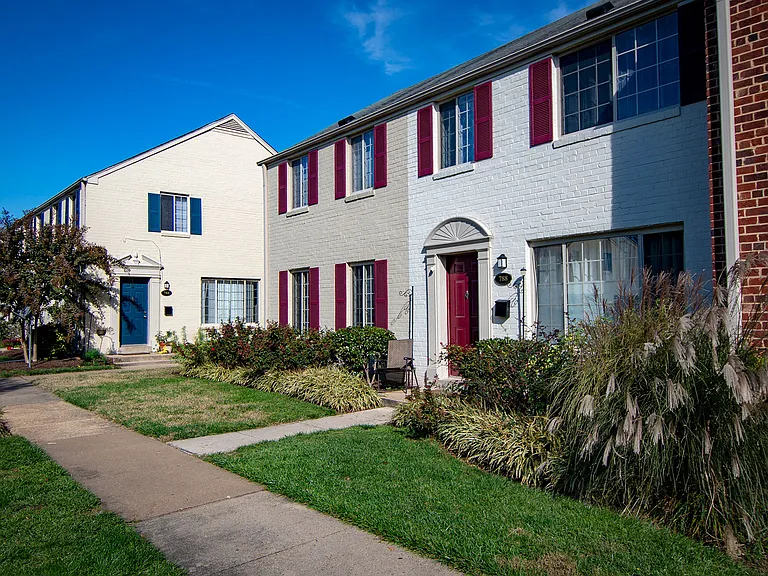 Brookville Townhomes Exterior 42