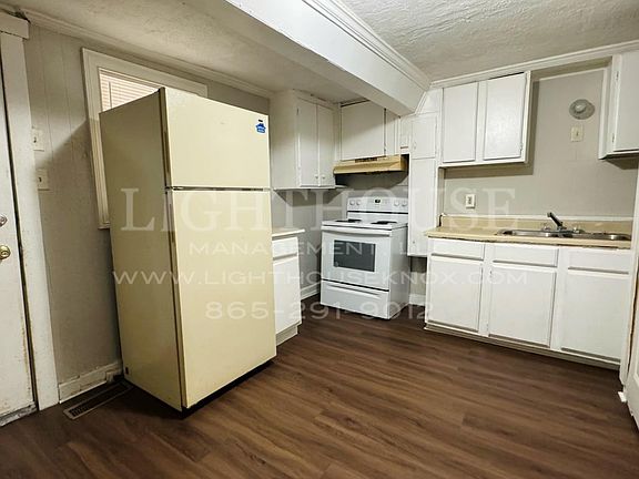 4th image of 3622B Skyline Dr