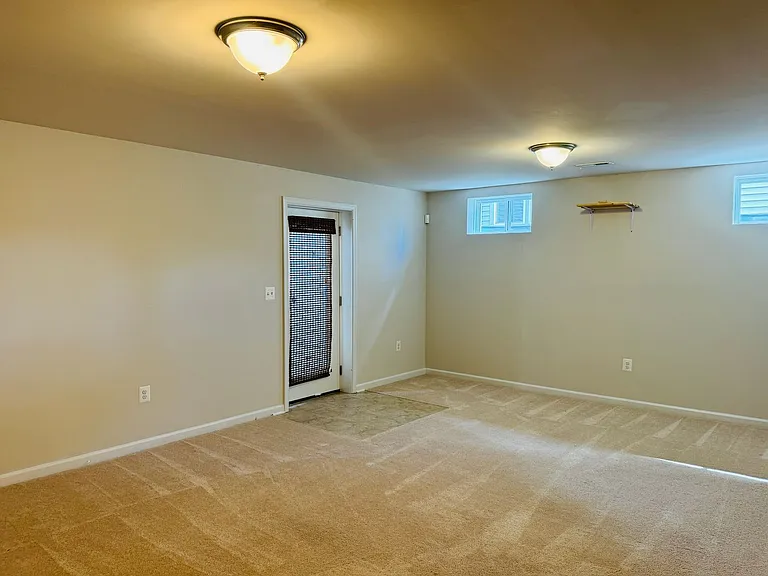 454 Coastal Ave — Photo 25