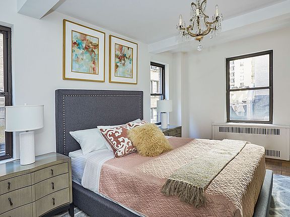 4th image of 120 Central Park S APT 3F