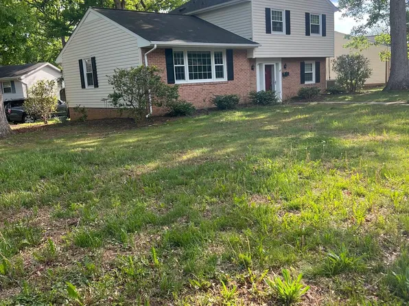 521 Laurel Ave, Fredericksburg, VA 22408