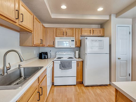 5th image of 14272 S Daisyfield Dr