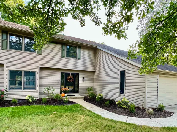 15666 Wagon Wheel Ct N, Granger, IN 46530