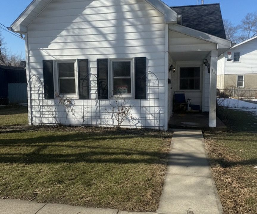 1st image of 313 N Mill St