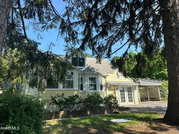 1637 Mill Rd, Duncansville, PA 16635