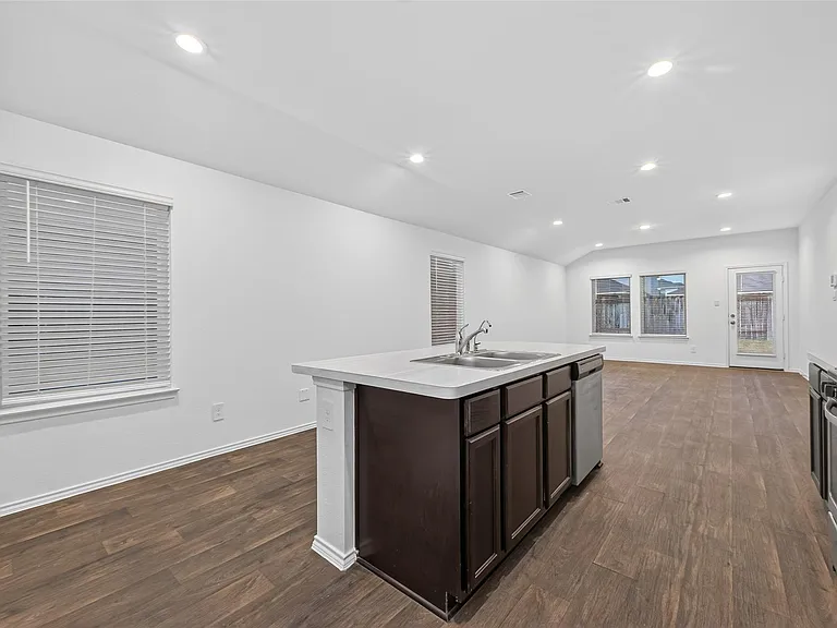 14683 Canyon Pines Ln — Photo 15