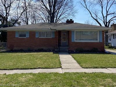 1814 Wall St, Port Huron, MI, 48060