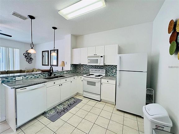 5th image of 2413 Silver Palm Dr #2413