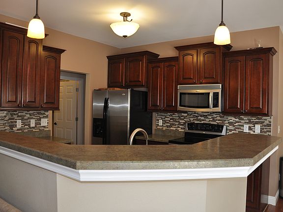 5th image of 7032 Augusta Dr