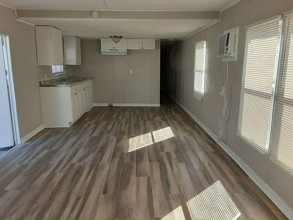 3rd image of 4943 E Hillsborough Ave Lot 81