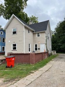 813 Pipestone St, Benton Harbor, MI, 49022