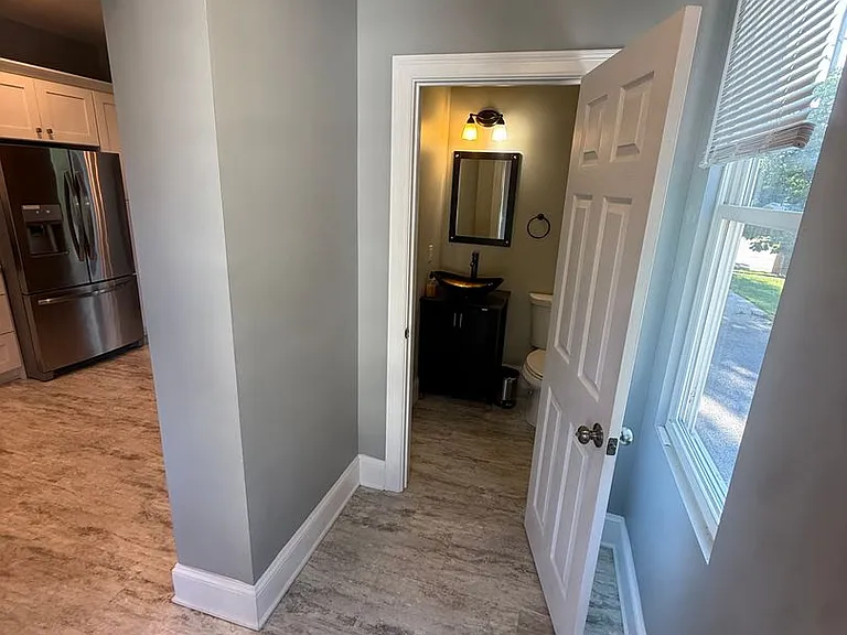 21 N Kershaw St — Photo 14