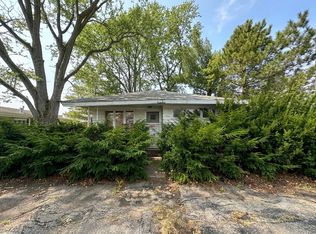 515 S Market St, Hoopeston, IL 60942