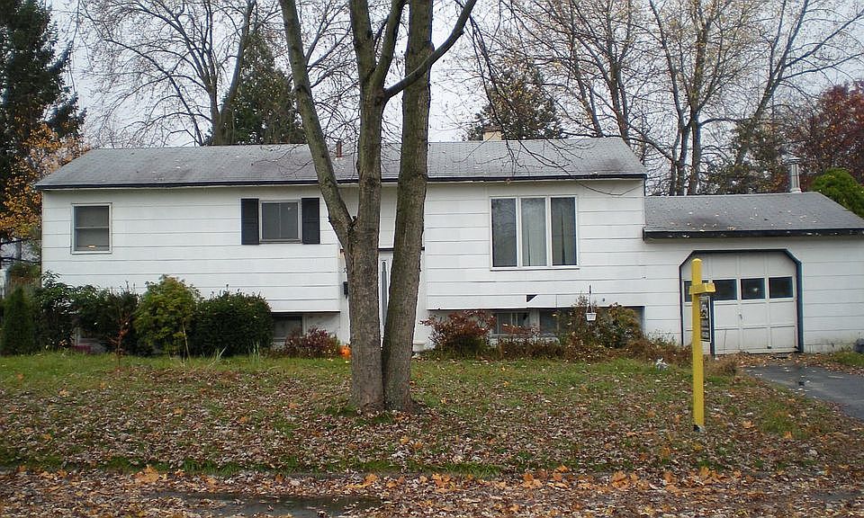 Front view of property