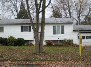 3005 Sipp Ave, Medford, NY 11763