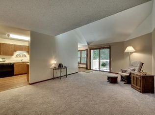 15800 26th Ave N APT C, Plymouth, MN 55447