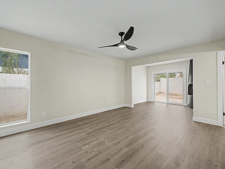 3922 E Larkspur Dr — Photo 21